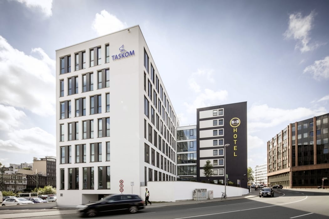 Bürogebäude Und B&B Hotel - Düsseldorf | RKW Architektur